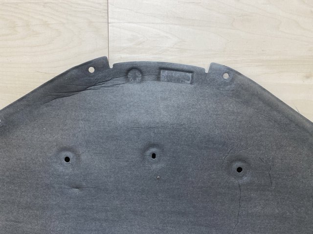 Wygluszenie maski BMW 2 F23