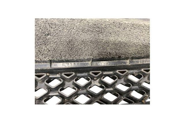 Atrapa chłodnicy Toyota RAV4 2 XA2