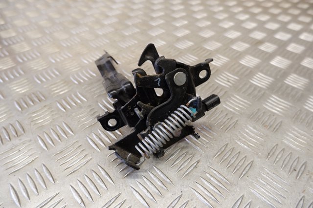 Zamek maski Toyota RAV4 4 A4