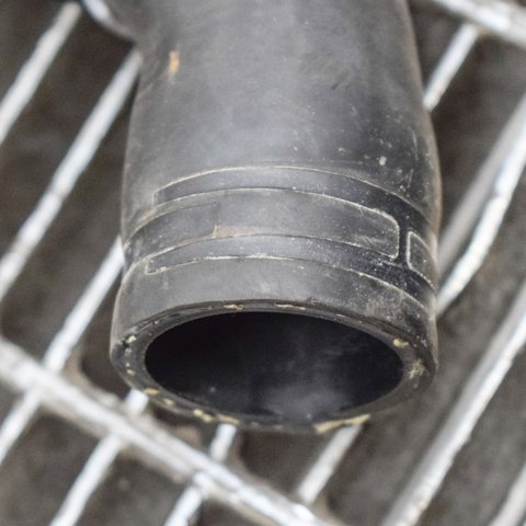 Przewód (króciec) chłodnicy górny Skoda Octavia 5E3, NL3, NR3