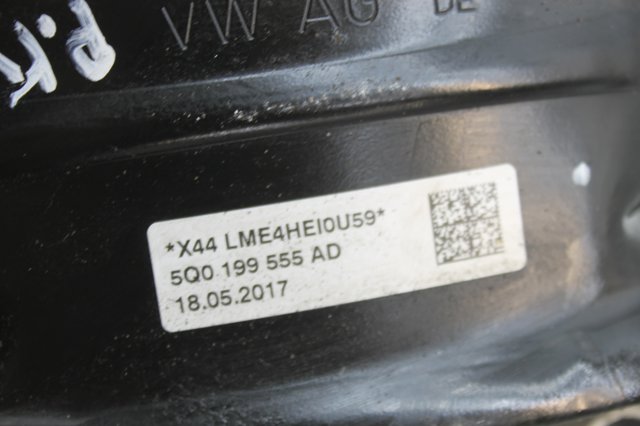 Poduszka (podpora) silnika lewa 5Q0199555AD VAG