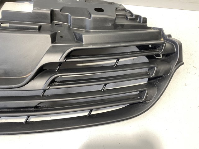 Atrapa chłodnicy Renault Trafic 3