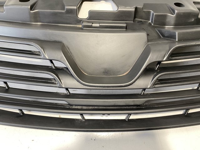 Atrapa chłodnicy Renault Trafic 3