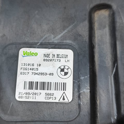 Lampa przeciwmgielna lewa BMW 7 G11, G12