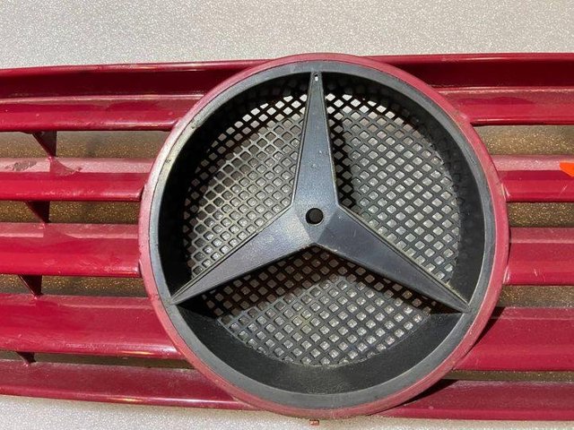 Atrapa grill Mercedes V
