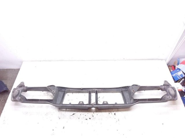 Osłona chłodnicy kompletna (panel mocowania reflektorów) 6811280 Volvo