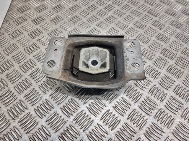 Poduszka (podpora) silnika lewa 6G917M121AC FORD