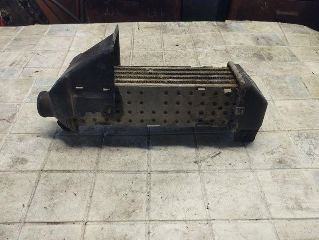 Chłodnica intercoolera Volkswagen Caddy 2 9K9