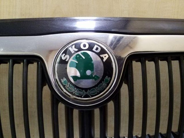 Atrapa chłodnicy 6Y0853661 VAG/Skoda