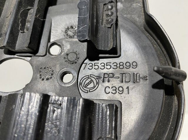 Atrapa chłodnicy 735353899 FIAT