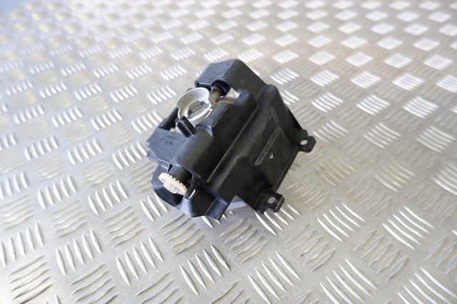 Lampa przeciwmgielna lewa Toyota RAV4 4 A4