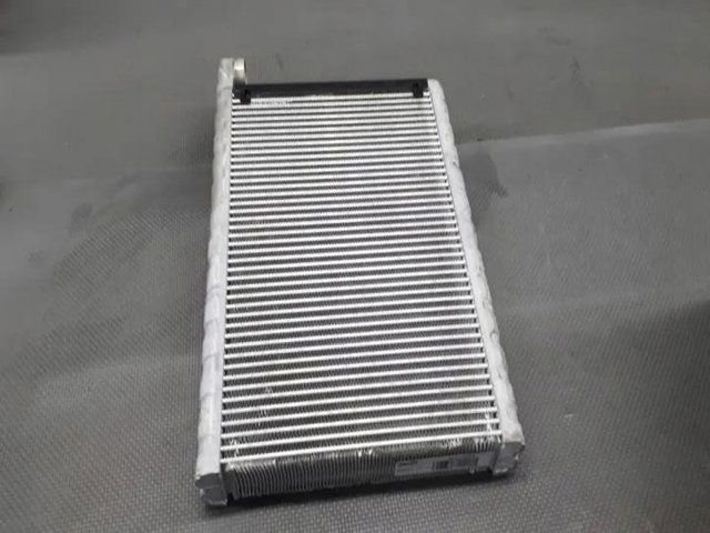 Parownik klimatyzacji 8K1898967A VAG