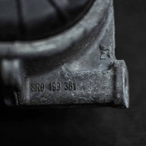 8R0199381AA VAG