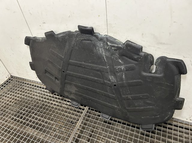 Wygluszenie maski Audi A3 8VS, 8VM