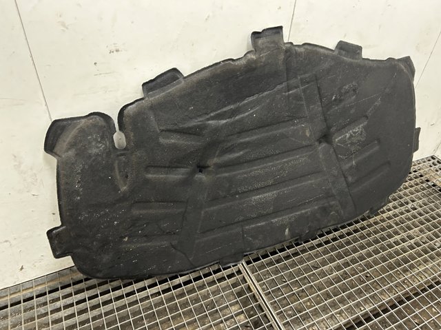 Wygluszenie maski Audi A3 8VS, 8VM