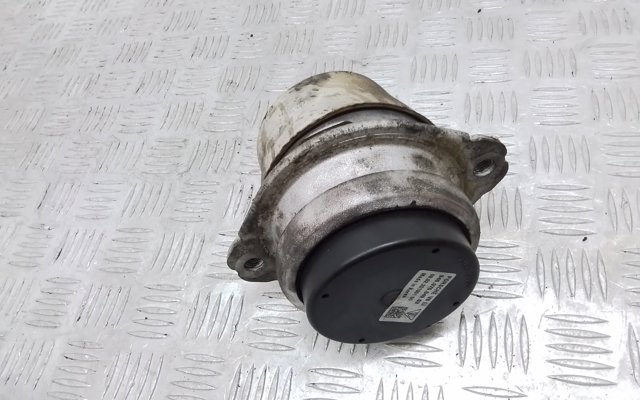 Poduszka (podpora) silnika lewa Porsche Cayenne 2 92A