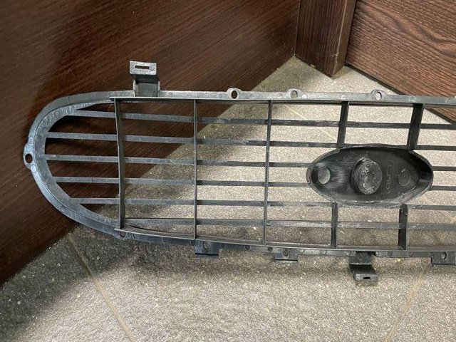 Atrapa chłodnicy Ford Transit 4 E