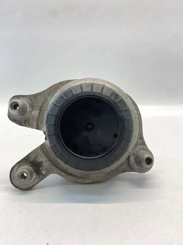 Poduszka (podpora) silnika prawa A2052406717 MERCEDES