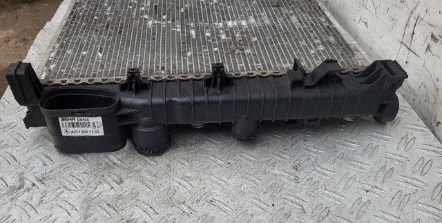 Chłodnica silnika A2115001302 MERCEDES