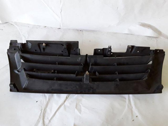 Atrapa chłodnicy Mitsubishi Pajero 3