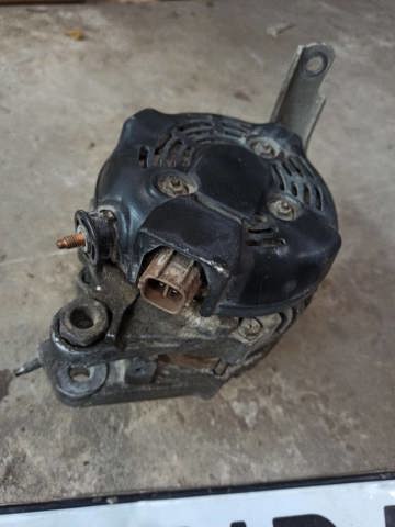Alternator 2706031062 TOYOTA