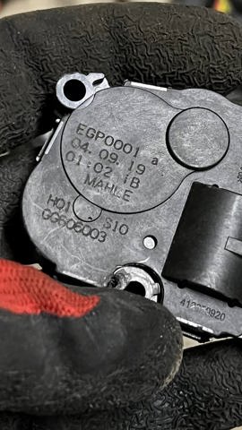 Silniczek klapy nagrzewnicy Audi A4 8W2, 8WC