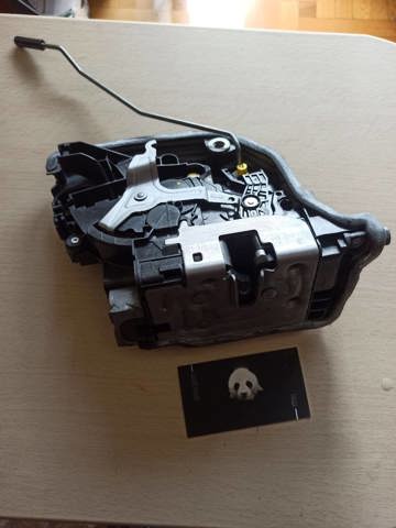 51227281942 BMW