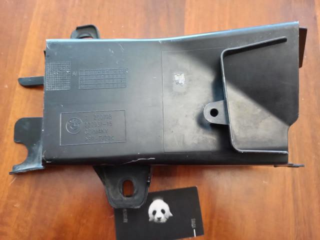 Kierownica powietrza tarczy hamulcowej prawa 51747200798 BMW