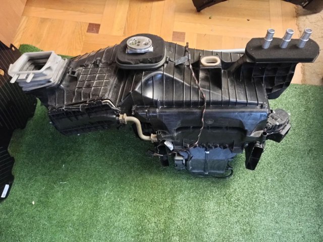 64119163330 BMW