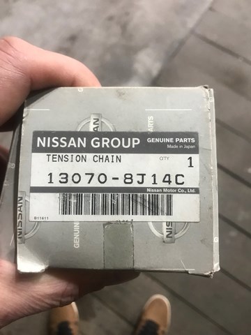 Napinacz łańcucha rozrządu prawy 130708J14C NISSAN