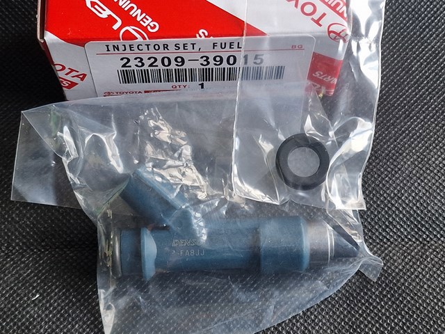 2320939015 Toyota