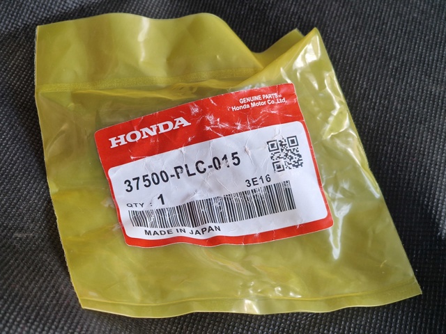 37500PLC015 Honda