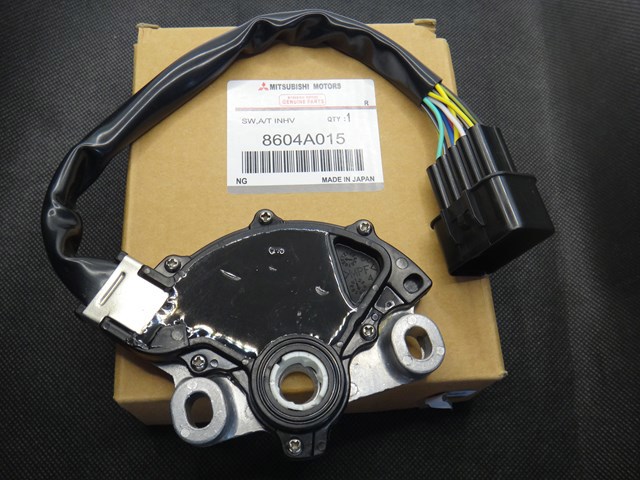 Czujnik automatycznej skrzyni biegów 8604A015 MITSUBISHI