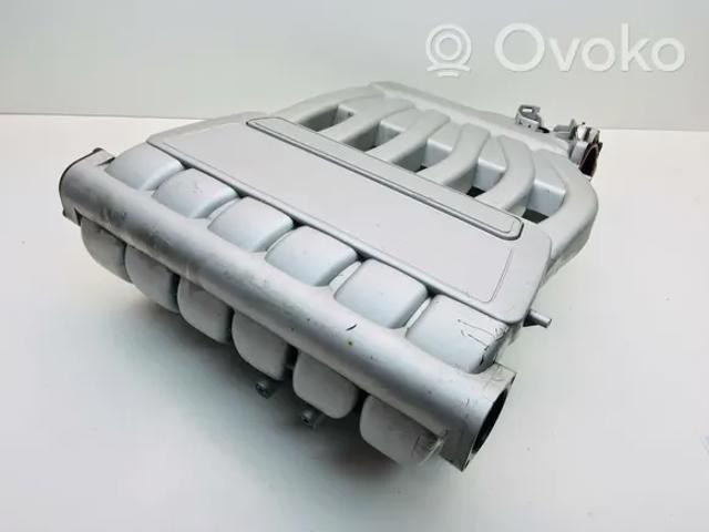 Kolektor dolotowy Audi TT