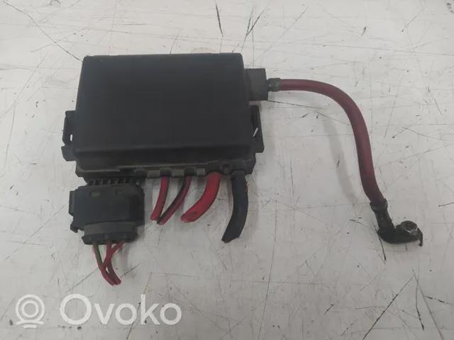 Skrzynka bezpieczników Volkswagen Golf 4 1J1