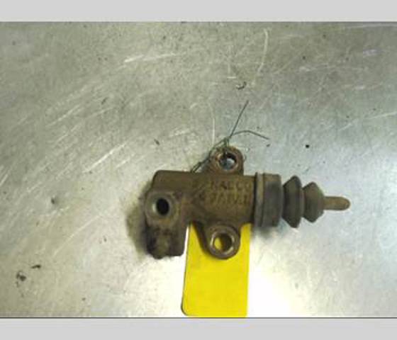 Cylinder sprzęgła Nissan Vanette