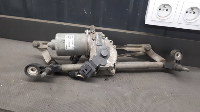 Mechanizm wycieraczek Opel Corsa