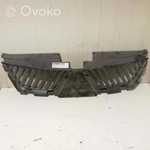 Atrapa grill Mitsubishi Outlander