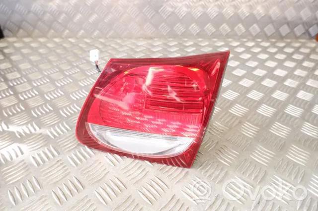 Lampa zespolona tylna prawa zewnętrzna 8155130A40 Toyota