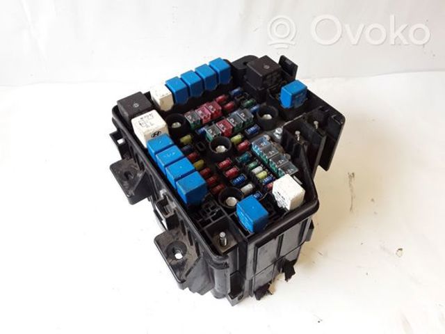 Przekaźnik wentylatora 9522429850 Hyundai/Kia