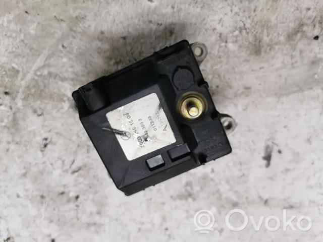 Podgrzewacz elektryczny płynu chłodzącego A0001591004 Mercedes