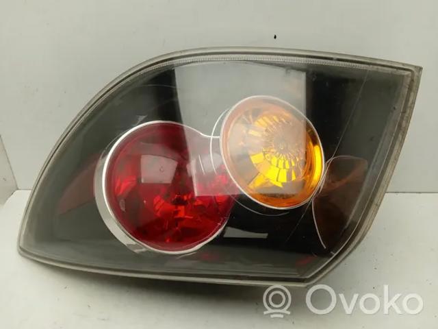 Lampa zespolona tylna prawa zewnętrzna BP4L51150D Mazda