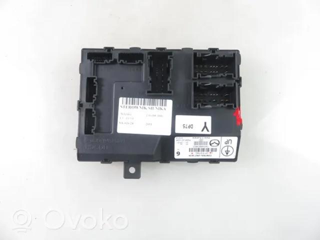 Blok komfortu DP7567560 Mazda