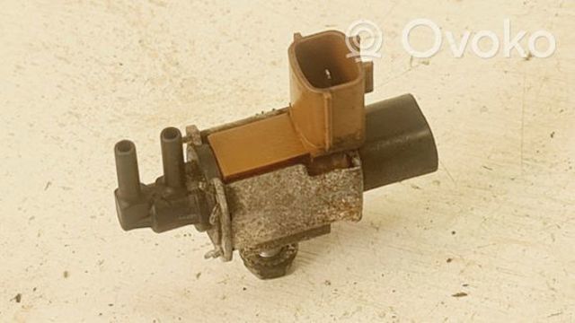 Zawór elektromagnetyczny regulacji klapy EGR K5T46597 Mazda