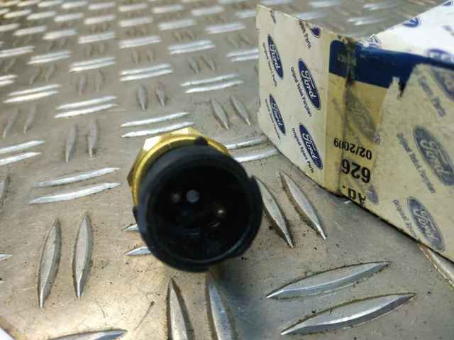 Czujnik włączania światła cofania 0501210058 ZF PARTS