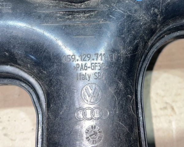 Kolektor ssący Audi Q7 4LB