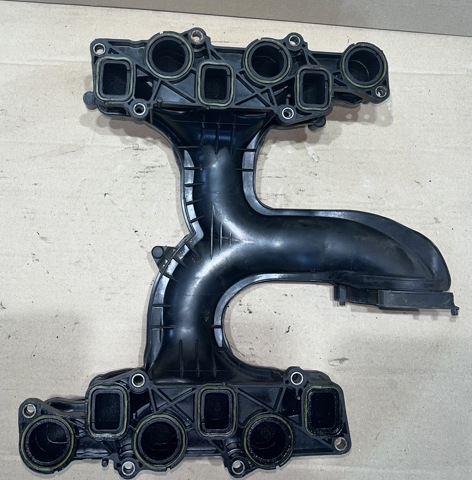 Kolektor ssący Audi Q7 4LB