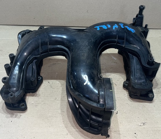 Kolektor ssący Audi Q7 4LB