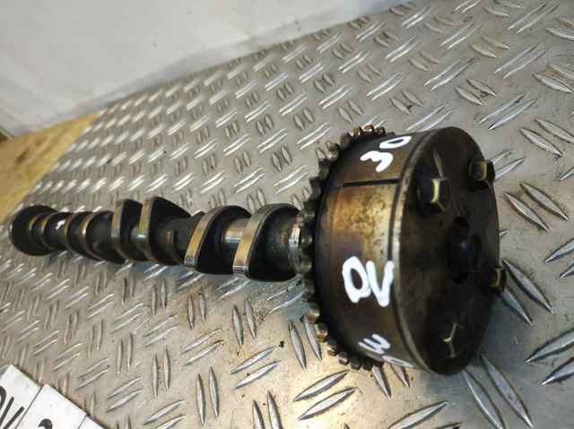 Wał rozrządu silnika Toyota RAV4 3 A3