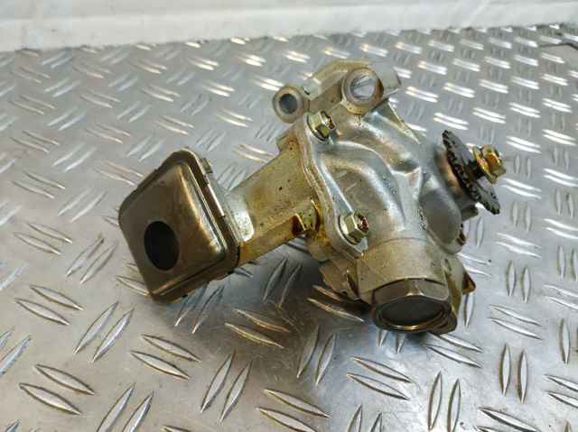 Pompa oleju Toyota RAV4 4 A4